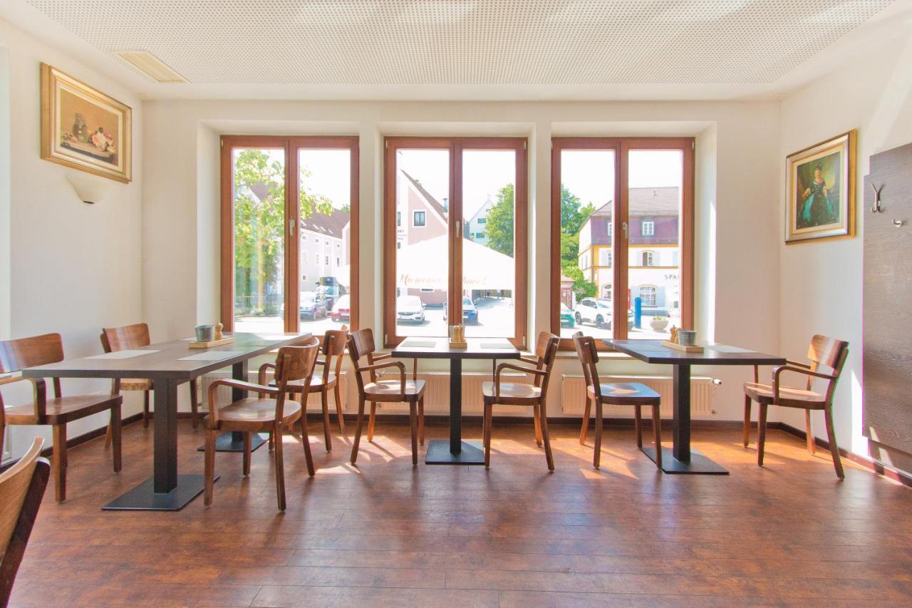 Gasthof Postbraeu Siegenburg エクステリア 写真